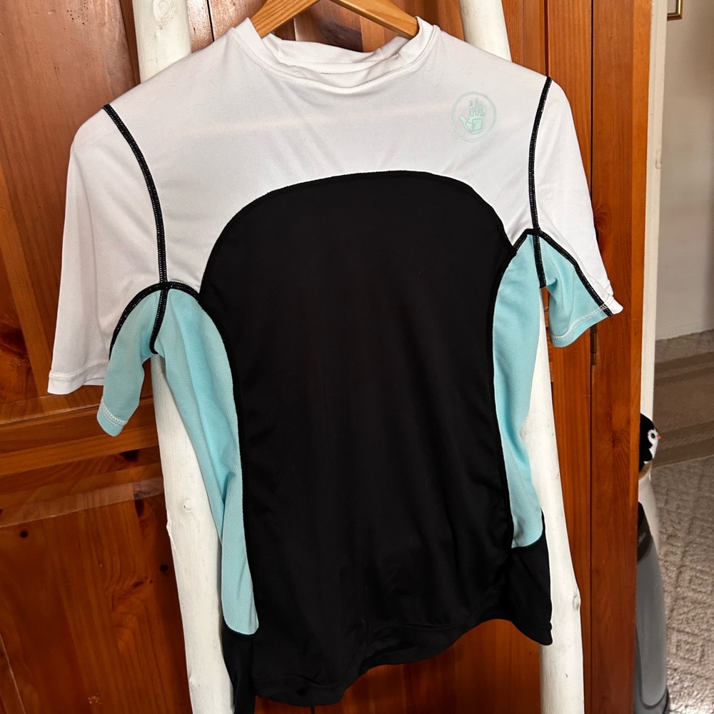 Body glove rash guard